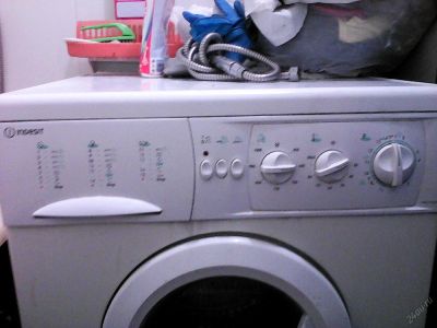 Лот: 6079835. Фото: 1. стиральная машинка indesit wg1035txc... Стиральные машины