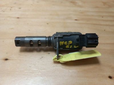 Лот: 18822279. Фото: 1. Клапан vvti Toyota Succeed NCP51V... Двигатель и элементы двигателя