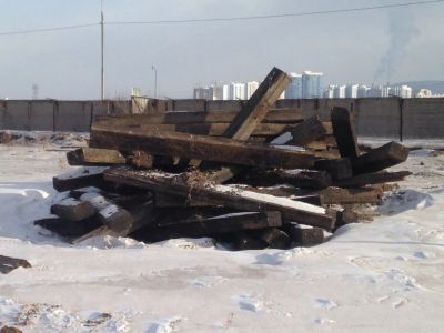 Лот: 11130102. Фото: 1. шпалы б/у забрать нужно БЫСТРо... Другое (строительство и ремонт)