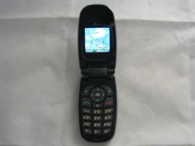 Лот: 7193960. Фото: 1. LG KG370. Кнопочные мобильные телефоны