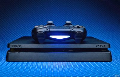 Лот: 14365505. Фото: 1. PS4 Slim 1TB, 2 Геймпада. Игровые приставки, консоли