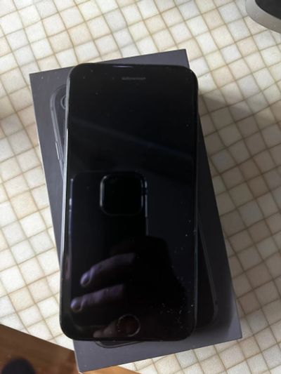 Лот: 19971457. Фото: 1. iphone 8 64gb. Смартфоны