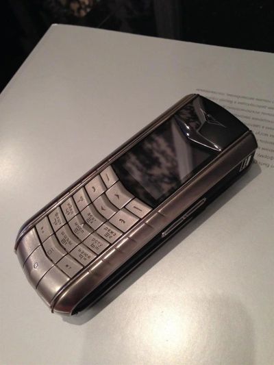 Лот: 3528641. Фото: 1. Vertu Ascent Red. Кнопочные мобильные телефоны