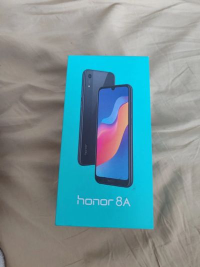 Лот: 21424433. Фото: 1. Honor 8a. Смартфоны