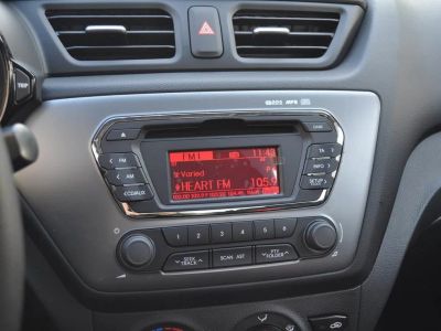 Лот: 3553545. Фото: 1. Штатная магнитола KIA RIO. Автомагнитолы