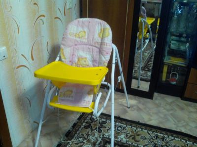 Лот: 6903530. Фото: 1. Столик детский. Детские кровати и кроватки
