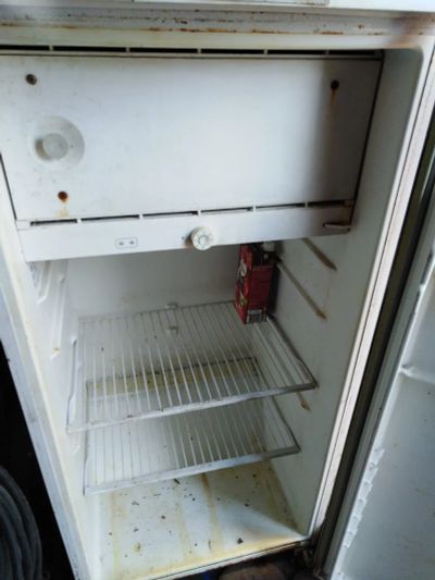 Лот: 19383791. Фото: 1. Холодильник рабочий. Холодильники, морозильные камеры