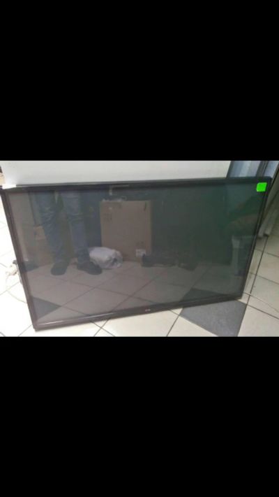 Лот: 12276357. Фото: 1. lg 50pn450d-za разбит экран. Телевизоры