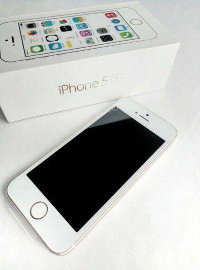 Лот: 10045143. Фото: 1. IPhone 5s Gold 16gb. Смартфоны