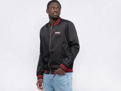 Лот: 24979533. Фото: 1. Бомбер Balenciaga. Верхняя одежда