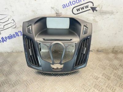 Лот: 25305431. Фото: 1. рамка магнитолы Ford Focus CB8. Двигатель и элементы двигателя