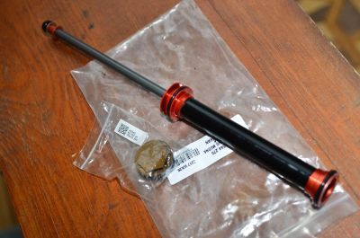 Лот: 10973087. Фото: 1. Дэмпфер для вилок Rock Shox, SHIFT... Запчасти