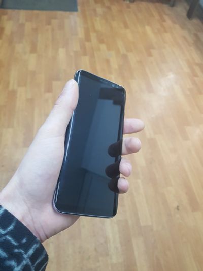 Лот: 15113017. Фото: 1. Комплект Samsung S8 , Galaxy watch... Кнопочные мобильные телефоны