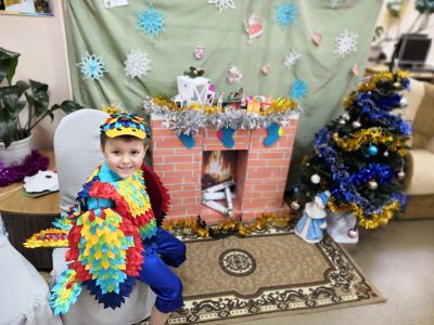 Лот: 15140662. Фото: 1. Костюм попугай детский 110-130. Детские карнавальные, праздничные костюмы