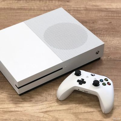 Лот: 16283347. Фото: 1. Куплю Xbox One S. Игровые приставки, консоли