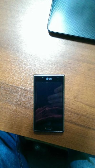 Лот: 4803393. Фото: 1. LG Optimus L7 P705. Смартфоны