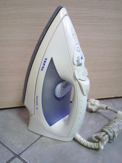 Лот: 8867404. Фото: 1. Утюг Tefal Supergliss 40 FV3140... Утюги, парогенераторы, отпариватели