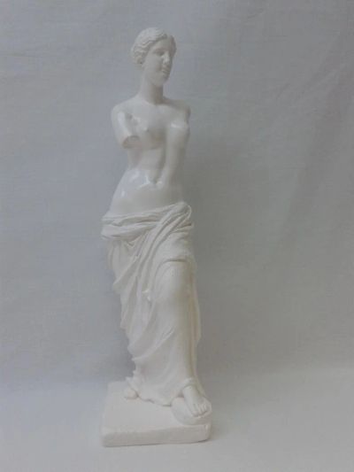 Лот: 9901748. Фото: 1. Венера 28 см. Скульптуры