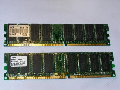 Лот: 772995. Фото: 1. Оперативка 2 по 256 DDR2100. Оперативная память