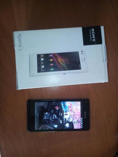 Лот: 5959904. Фото: 1. Sony Xperia L. Сегодня за 4500. Смартфоны