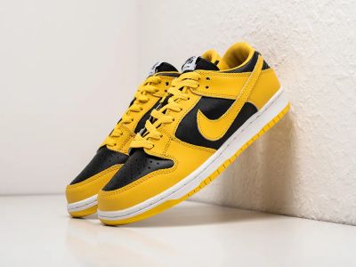 Лот: 24978804. Фото: 1. Кроссовки Nike SB Dunk Low. Кеды, кроссовки, слипоны
