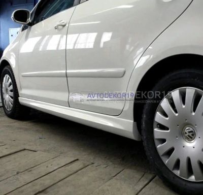 Лот: 17299317. Фото: 1. Накладки "R-Line style" на пороги... Детали тюнинга