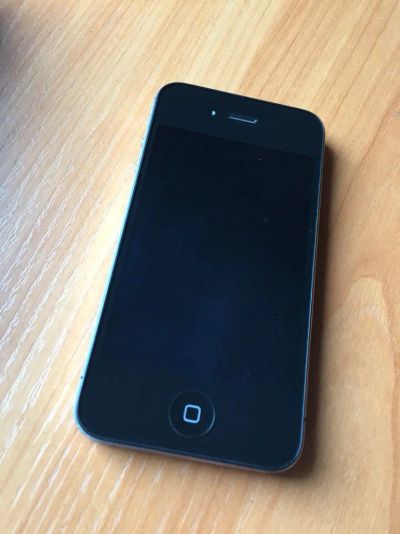 Лот: 6718548. Фото: 1. iphone 4s 8Gb. Смартфоны