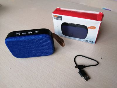 Лот: 20328643. Фото: 1. Портативная Bluetooth колонка. Портативные, беспроводные колонки