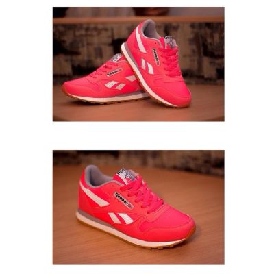 Лот: 4140456. Фото: 1. Кроссовки Reebok женские. Кеды, кроссовки, слипоны