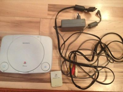 Лот: 1425870. Фото: 1. PlayStation 1. Игровые приставки, консоли