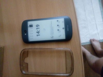 Лот: 10854046. Фото: 1. YotaPhone 2. Смартфоны