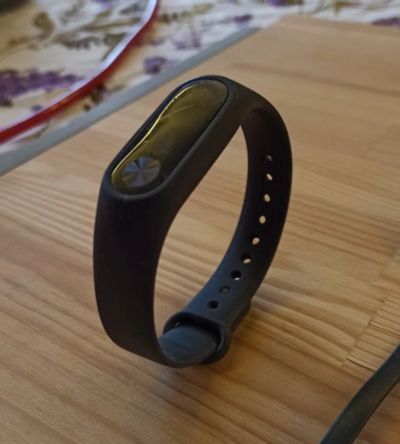Лот: 17692264. Фото: 1. Mi Band 2. Смарт-часы, фитнес-браслеты, аксессуары