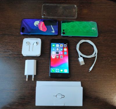 Лот: 14278603. Фото: 1. Iphone 7 32gb Jet Black. Смартфоны
