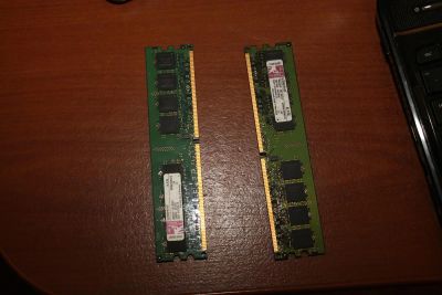 Лот: 3450925. Фото: 1. DDR2 kingston 2шт по 1gb. Оперативная память