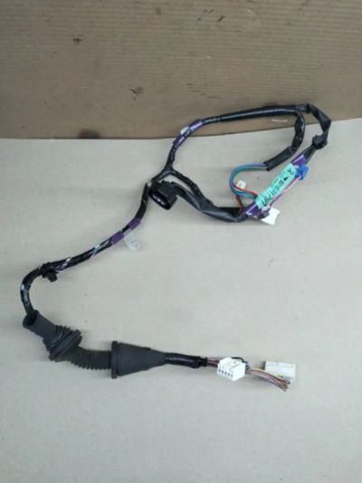 Лот: 21402741. Фото: 1. проводка с двери Toyota Camry... Двигатель и элементы двигателя