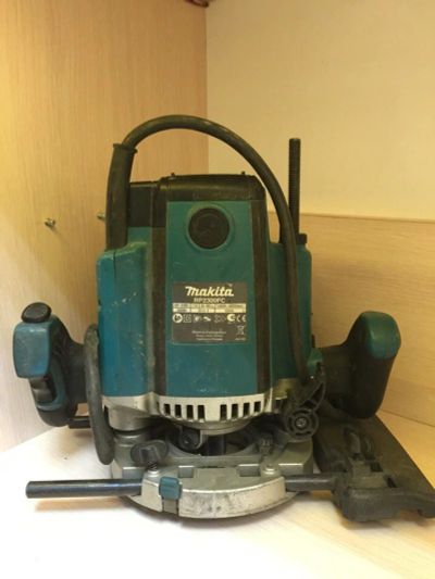 Лот: 7892786. Фото: 1. Продам фрезер Makita RP2300FC... Электроинструмент