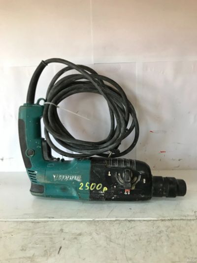 Лот: 18262764. Фото: 1. Перфоратор Makita HR2450 оригинал. Электроинструмент