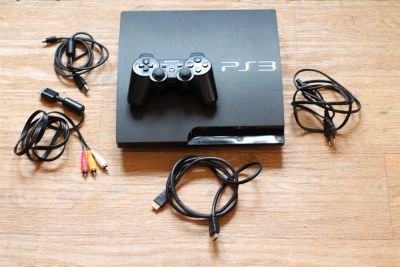 Лот: 3377196. Фото: 1. Sony PS3 320 GB непрошитая + 5... Игровые приставки, консоли