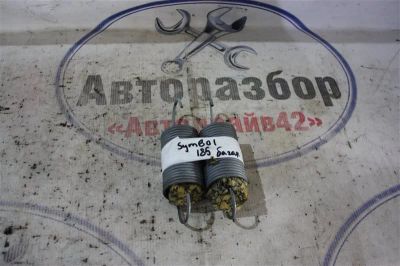 Лот: 21718319. Фото: 1. пружины багажника Renault Symbol... Двигатель и элементы двигателя