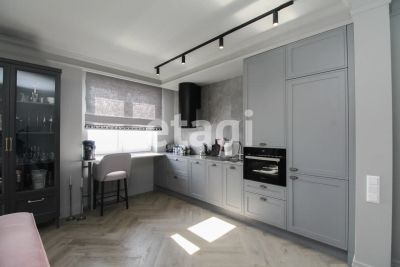 Лот: 21731625. Фото: 1. Продам 2-комн. кв. 70.7 кв.м... Квартиры, студии