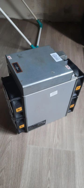 Лот: 19117237. Фото: 1. Asic antminer t17 42th. Майнинг фермы, товары для майнинга
