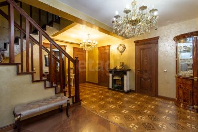 Лот: 25556707. Фото: 1. 4-комн. квартира , Красноярск... Квартиры, студии