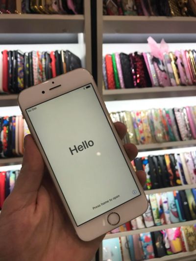 Лот: 11188973. Фото: 1. iPhone 6S 128Gb Gold б/у. Смартфоны