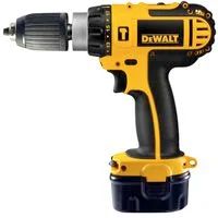 Лот: 3389301. Фото: 1. Дрель аккумуляторная ударная Dewalt... Электроинструмент