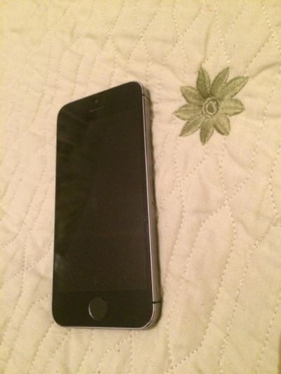 Лот: 6622933. Фото: 1. Apple 5s. Смартфоны