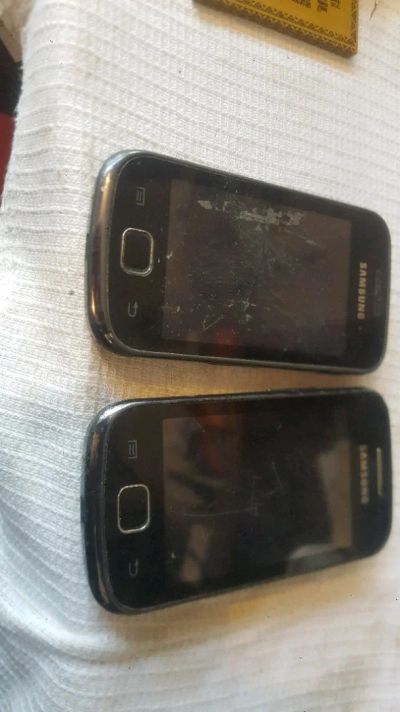 Лот: 11326426. Фото: 1. Samsung gt-s5660. Кнопочные мобильные телефоны
