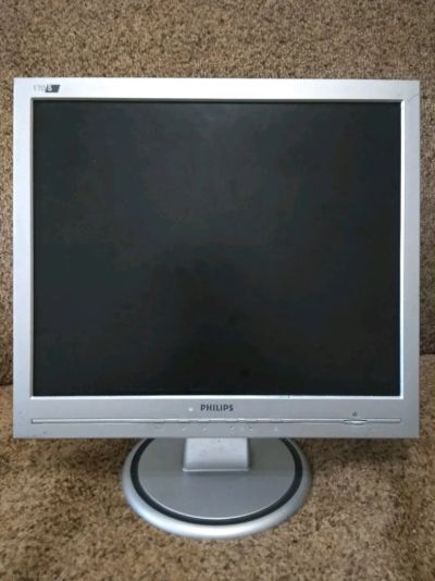 Лот: 12786976. Фото: 1. Монитор Philips 4:3. ЖК-мониторы