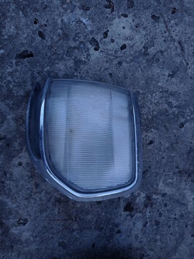 Лот: 19504373. Фото: 1. Габарит Toyota Land Cruiser 80. Оптика и освещение