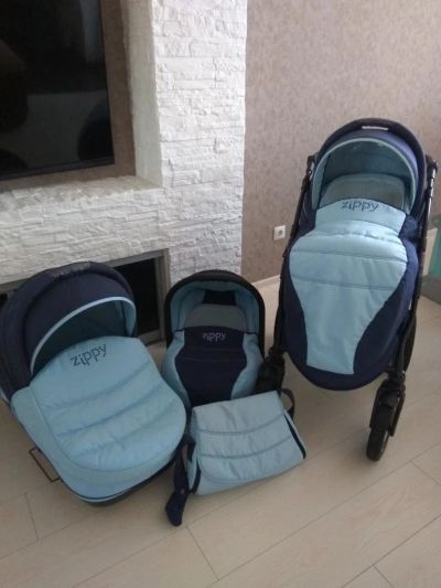 Лот: 11200042. Фото: 1. Детская коляска TUTIS Zippy. Состояние... Коляски