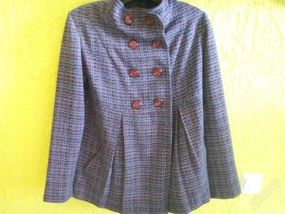 Лот: 1142384. Фото: 1. полупальтишко для девчушки 42... Верхняя одежда